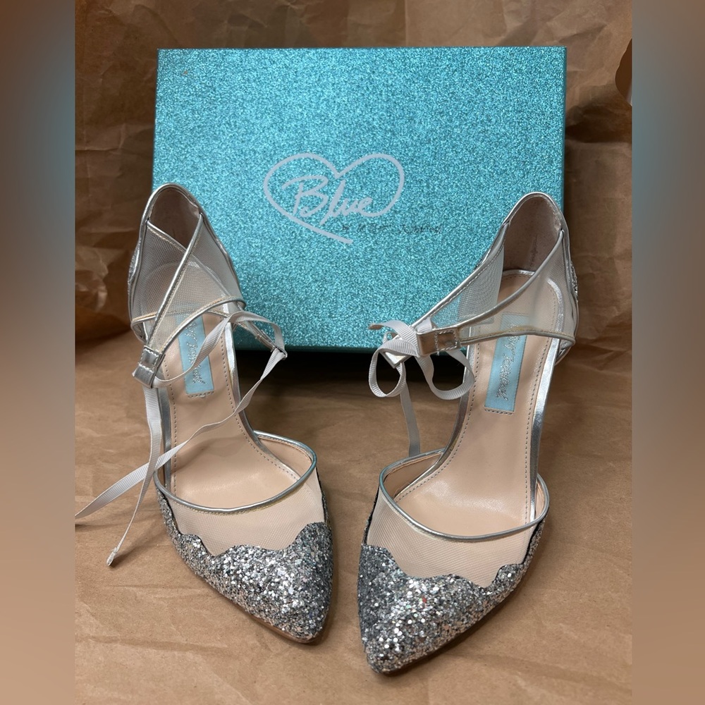 Betsy Johnson Silver Sequin Pumps